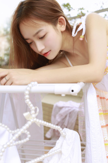 娄晓娥露出双乳让局长揉
